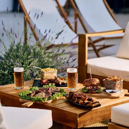 Colentum מלון מורטר