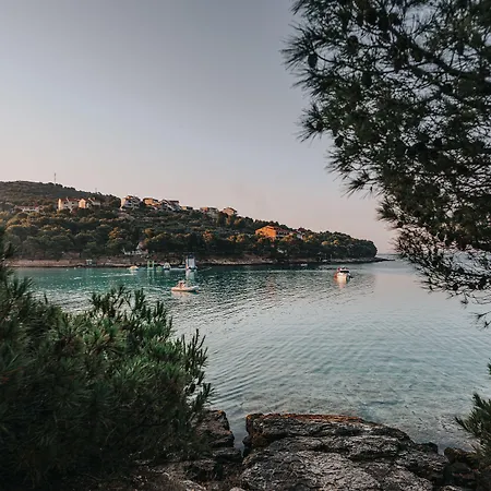 Colentum Hotel Murter