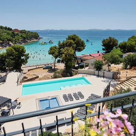 Colentum Otel 3*