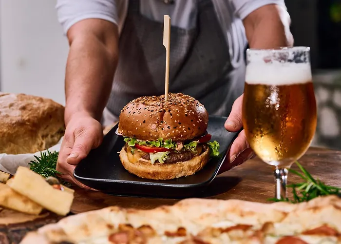 Colentum מלון מורטר