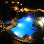 Colentum Hotel 3*