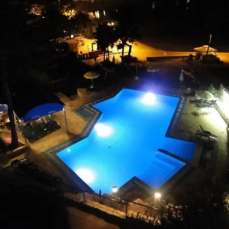 Colentum Otel 3*